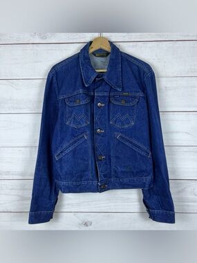 Vintage Maverick Blue Denim Trucker Jacket USA Men's Medium